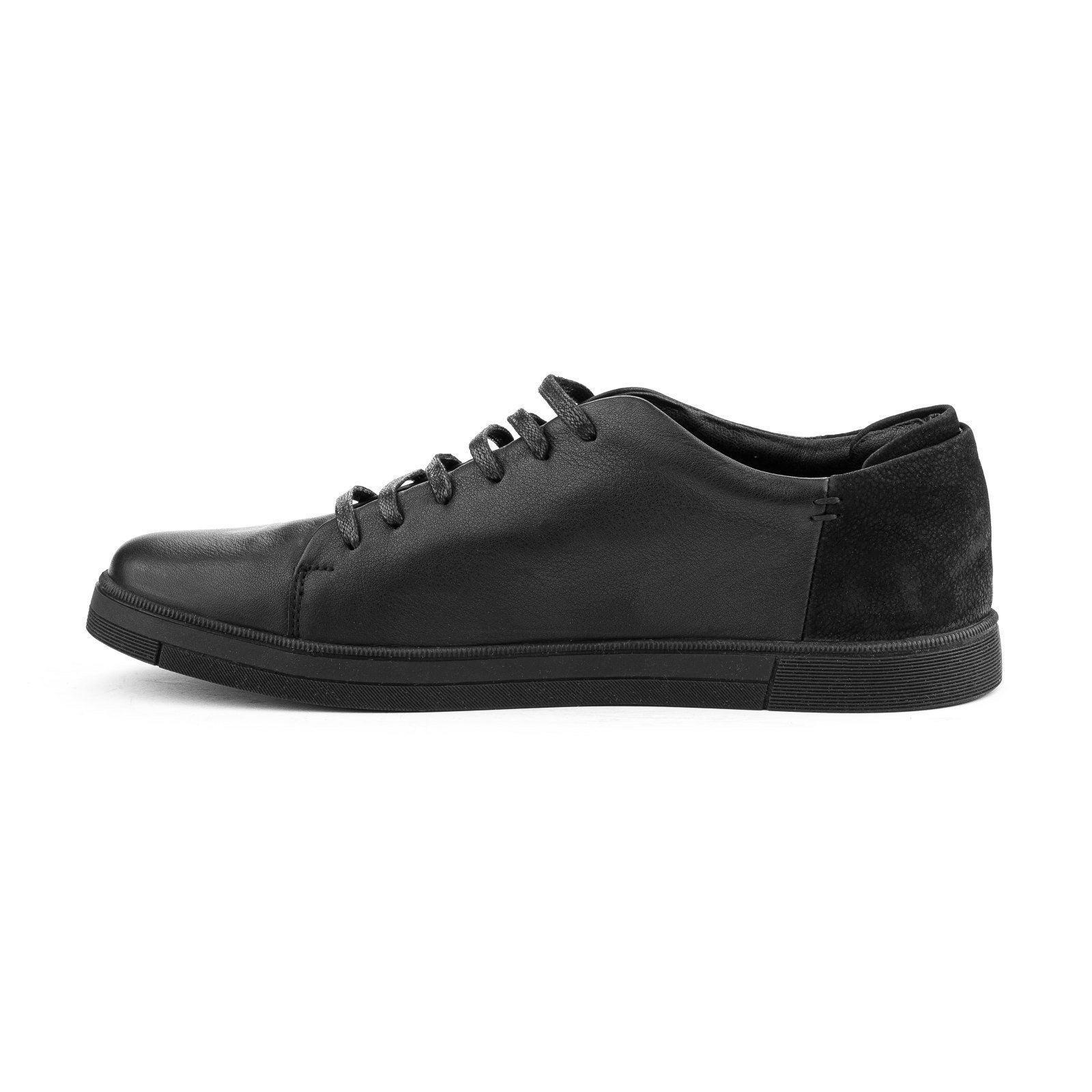 Canvas Sneaker — Black